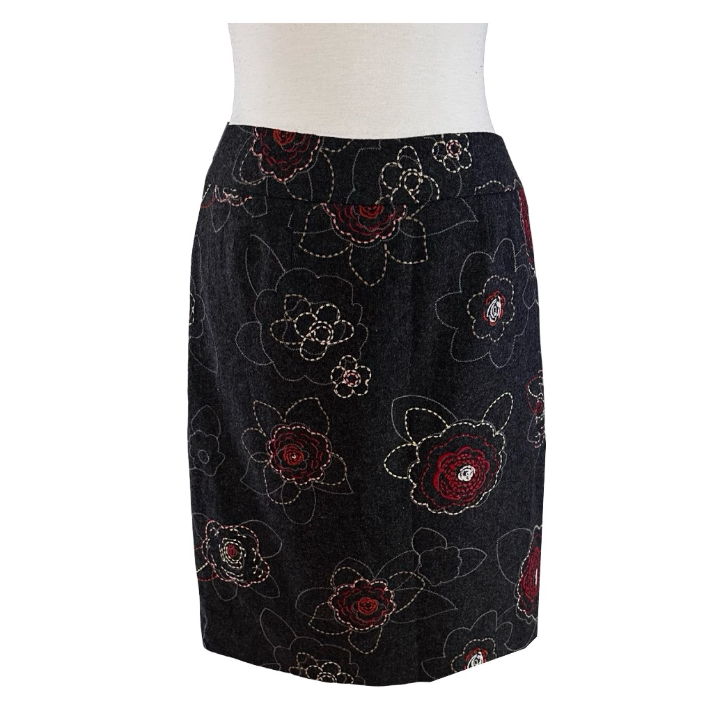 Ann Taylor Loft Women’s Gray Wool Blend Skirt Size 6 Floral Embroidery
